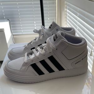 NWT ADIDAS ALL COURT CLOUDFOAM MID SNEAKERS